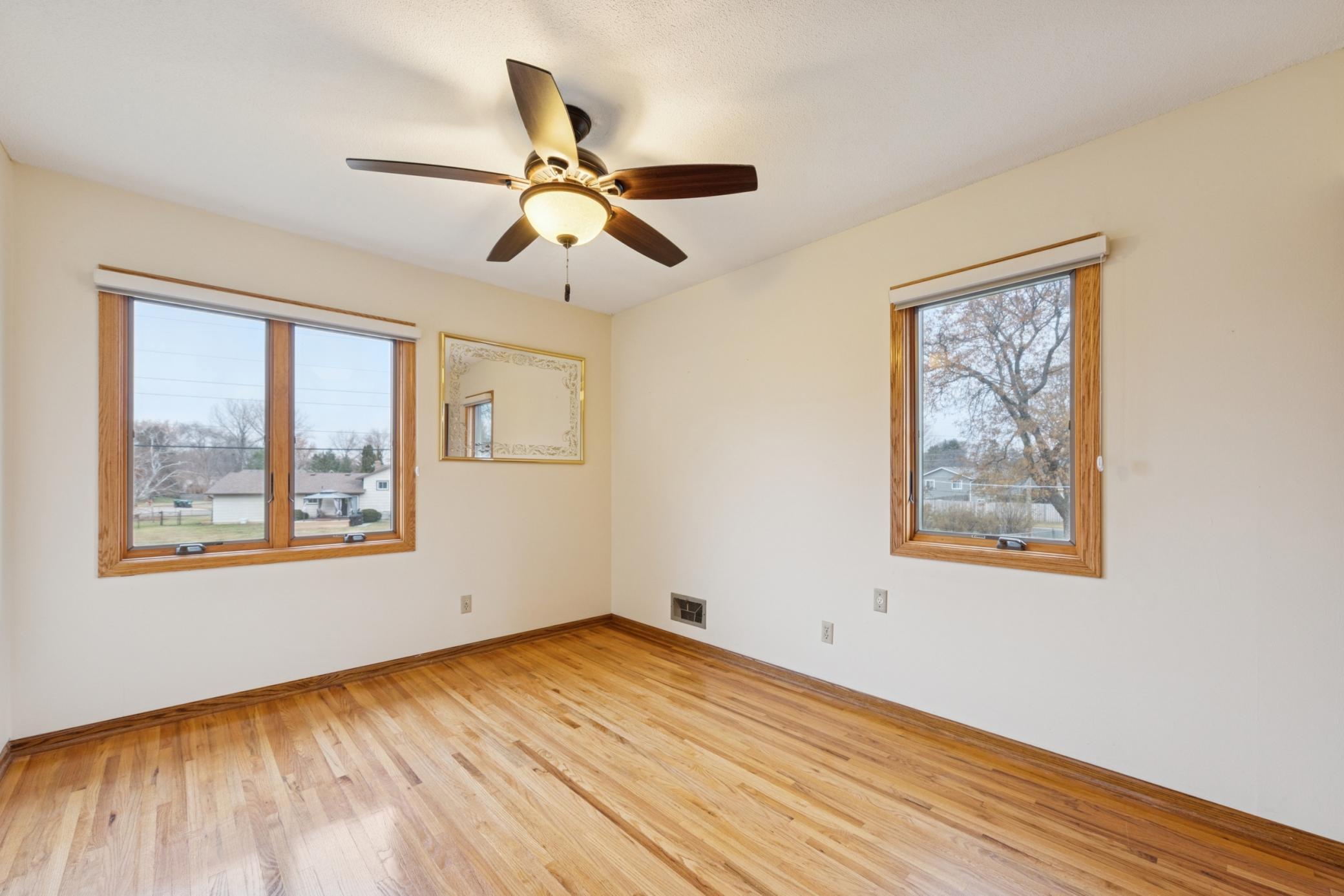 1781 Serpentine Drive Eagan, MN 55122 - Photo 12 of 39