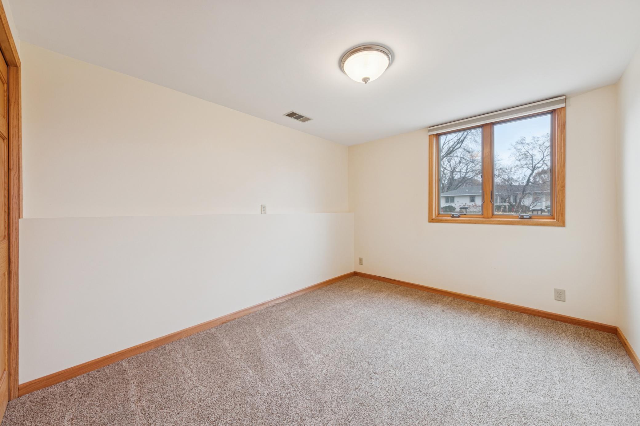 1781 Serpentine Drive Eagan, MN 55122 - Photo 19 of 39