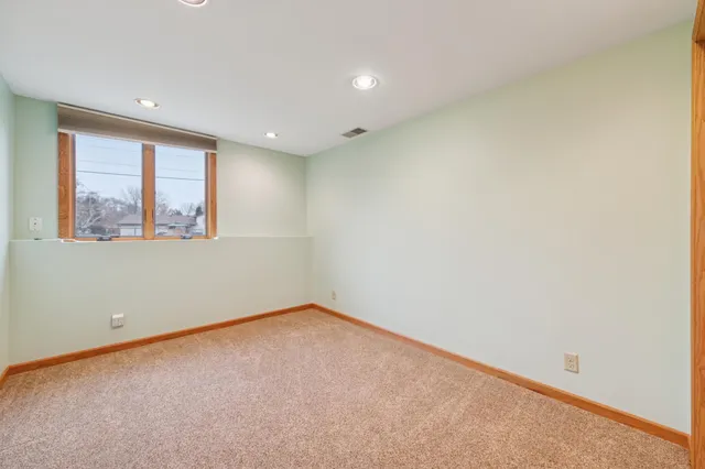 $385,000 | 1781 Serpentine Drive, Eagan, MN 55122