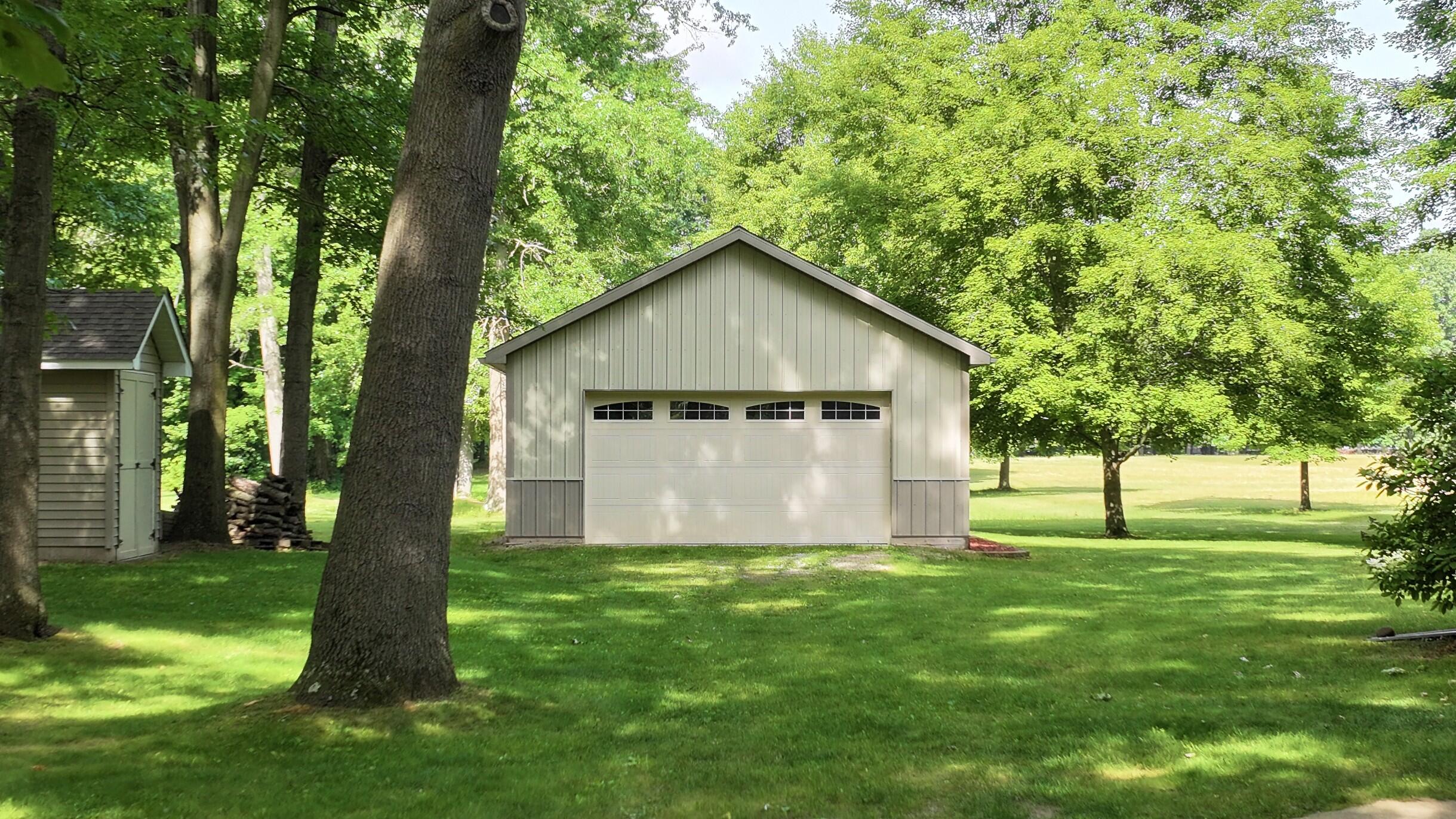 23568 Bohn Road Belleville, MI 48111 - Photo 47 of 51 Pole Barn - Shed
