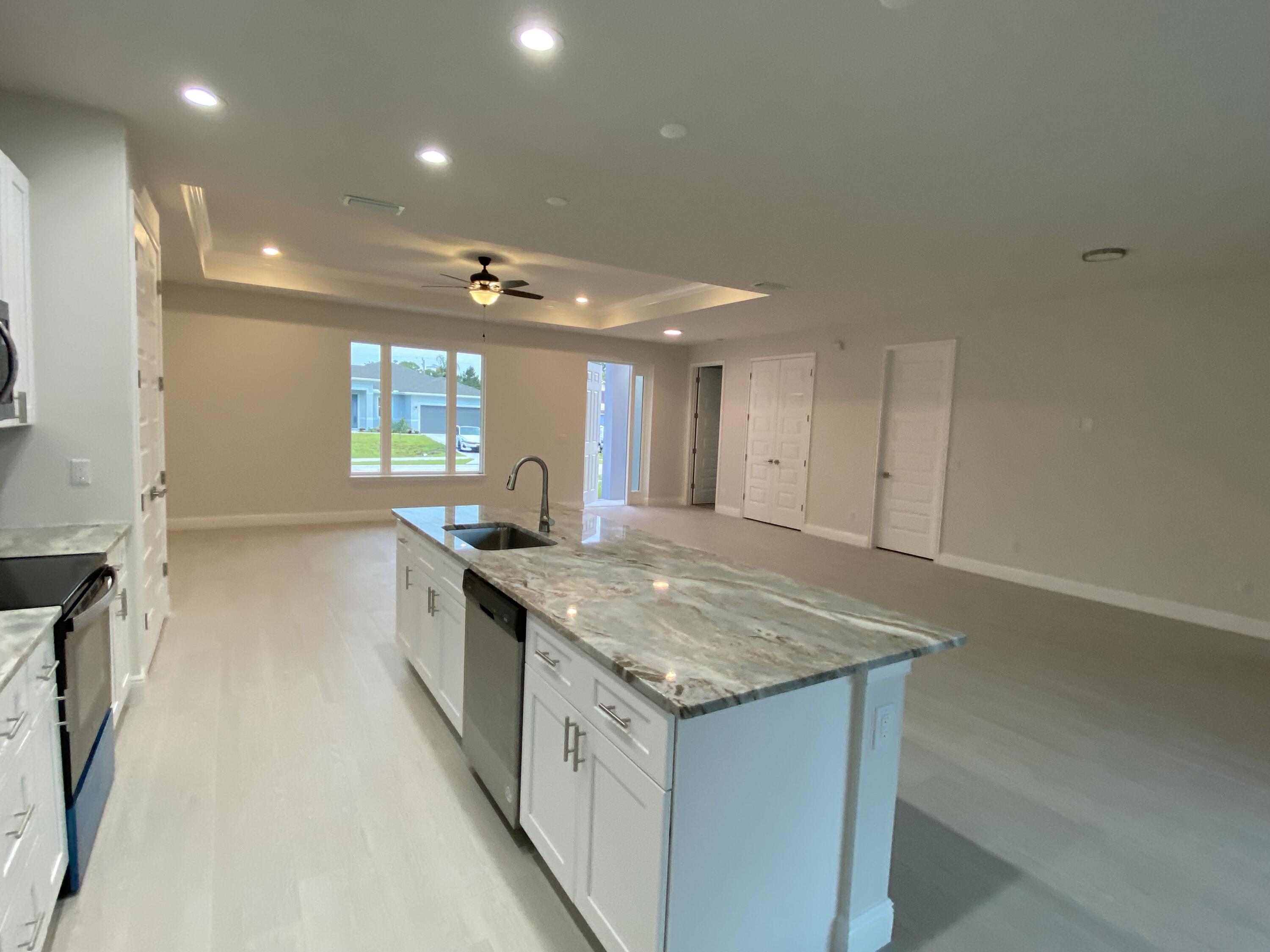 3250 Aspen Road Southeast Palm Bay, FL 32909 - Photo 3 of 16 IMG_7604