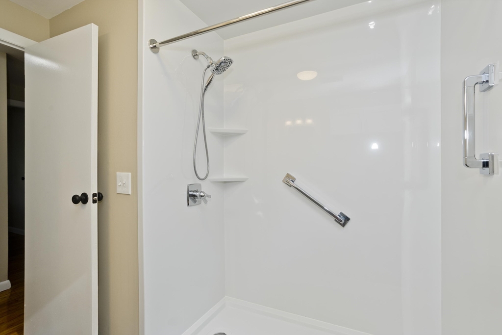 276 Spikenard Circle Springfield, MA 01129 - Photo 23 of 39