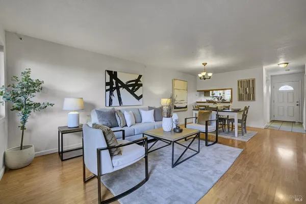 $398,000 | 735 Racquet Club Circle, Rohnert Park, CA 94928