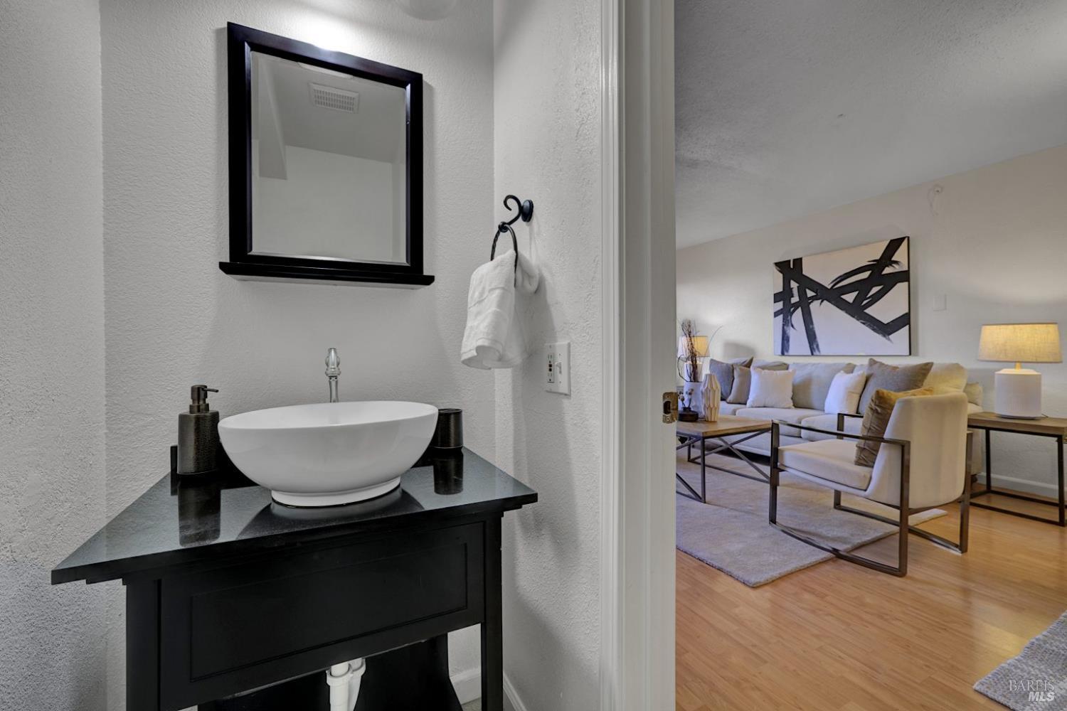 735 Racquet Club Circle Rohnert Park, CA 94928 - Photo 14 of 33