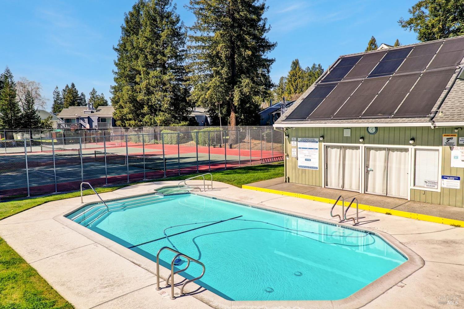 735 Racquet Club Circle Rohnert Park, CA 94928 - Photo 31 of 33