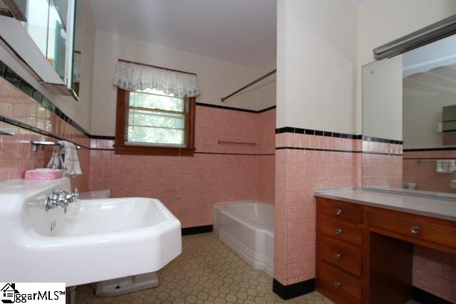 2400 Old Easley Bridge Road Greenville, SC 29611 - Photo 19 of 27 Gallery Image 19