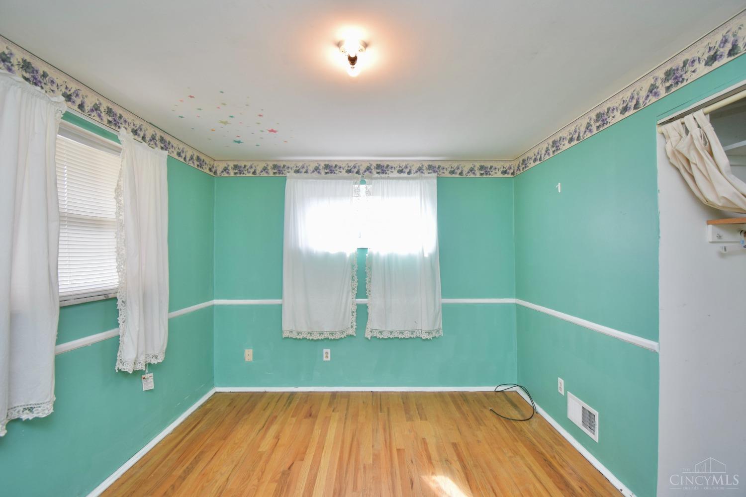 5351 Rapid Run Road Cincinnati, OH 45238 - Photo 21 of 31 Gallery Image 21