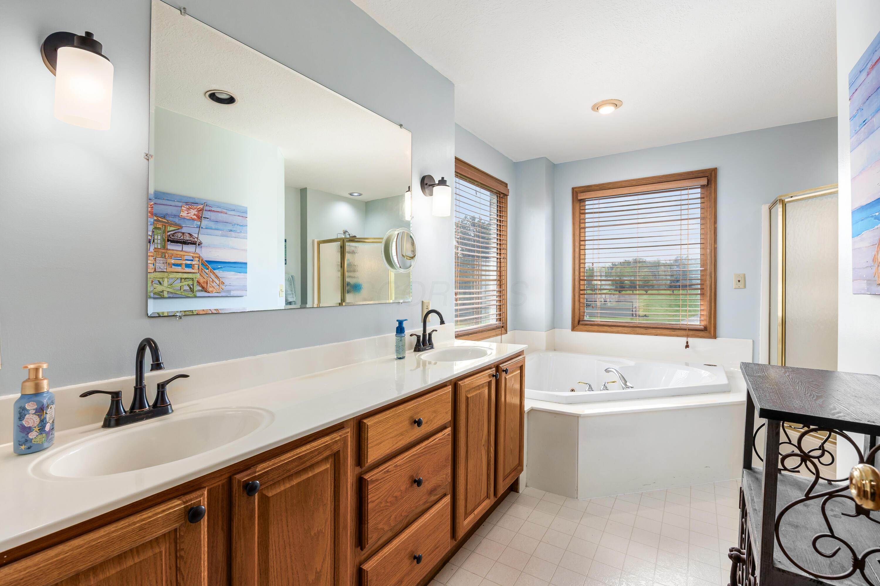7707 Winchester Road Northwest Carroll, OH 43112 - Photo 27 of 36 Primary Bath