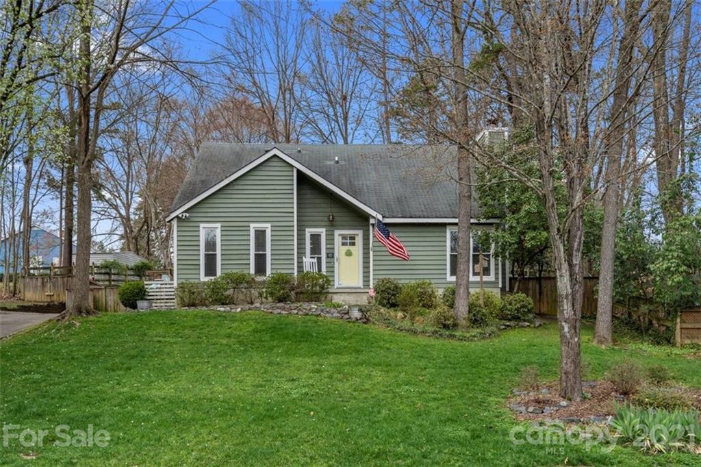 8619 Rittenhouse Circle Charlotte, NC 28270 - Photo 1 of 23 Gallery Image 1