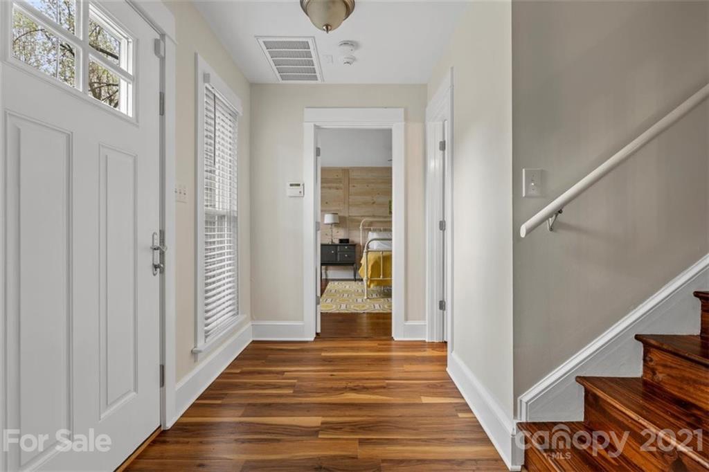 8619 Rittenhouse Circle Charlotte, NC 28270 - Photo 2 of 23 Gallery Image 2