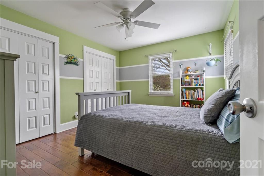 8619 Rittenhouse Circle Charlotte, NC 28270 - Photo 16 of 23 Gallery Image 16