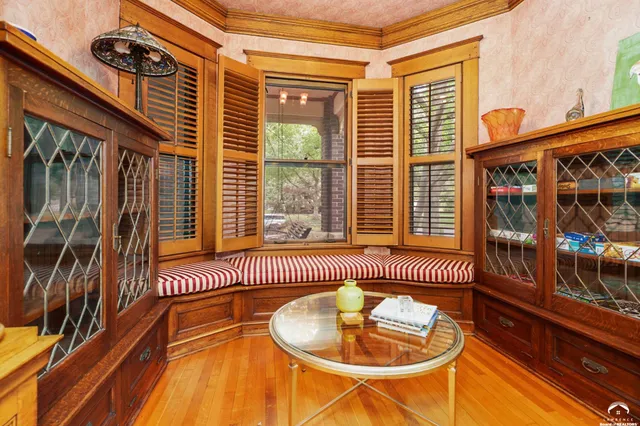 $824,900 | 734 Indiana Street, Lawrence, KS 66044