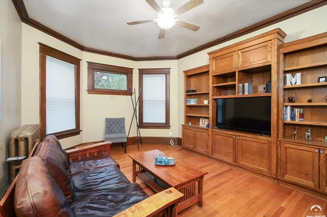 $824,900 | 734 Indiana Street, Lawrence, KS 66044