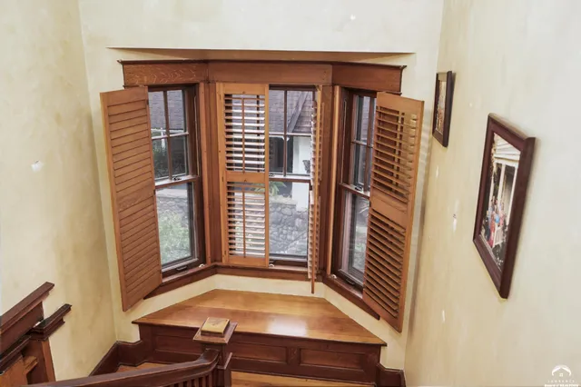 $824,900 | 734 Indiana Street, Lawrence, KS 66044