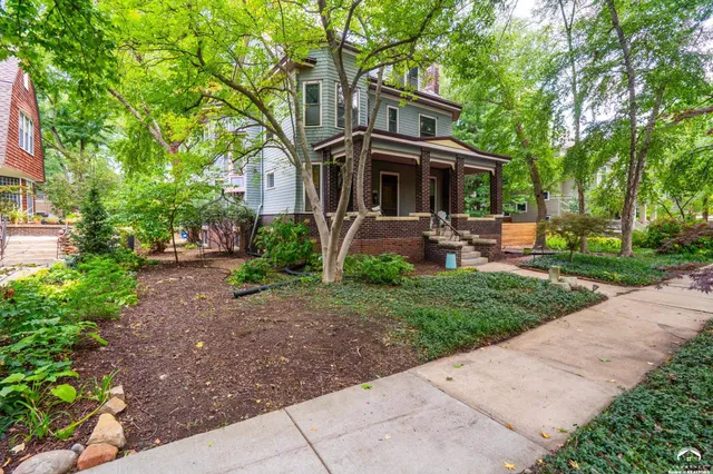 $824,900 | 734 Indiana Street, Lawrence, KS 66044