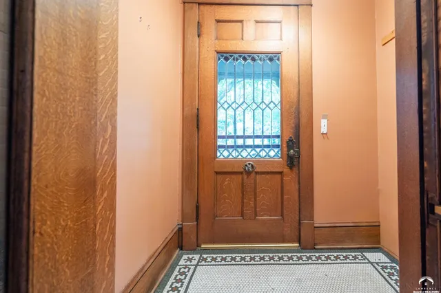 $824,900 | 734 Indiana Street, Lawrence, KS 66044