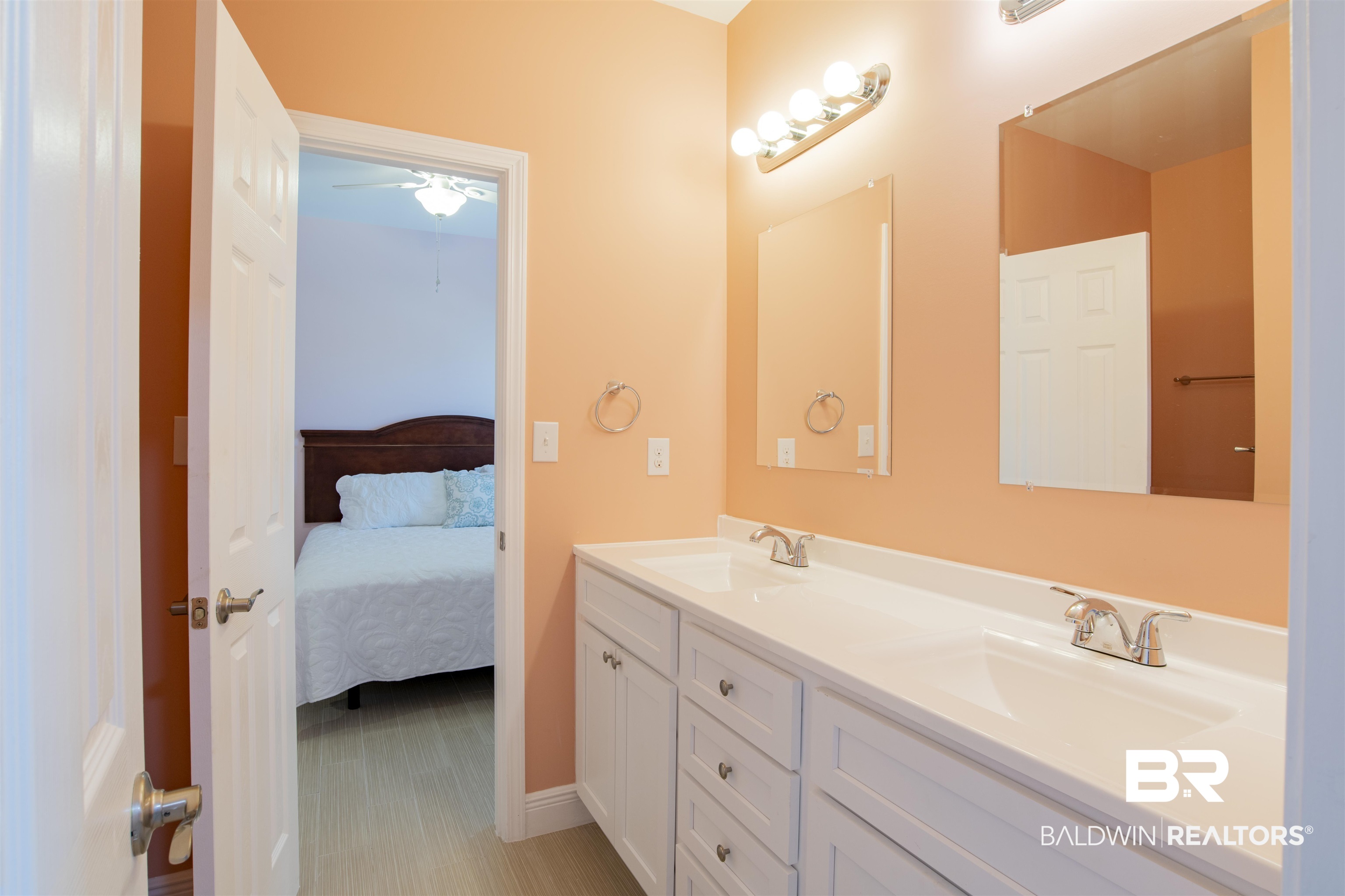 660 Veterans Road Gulf Shores, AL 36542 - Photo 14 of 28