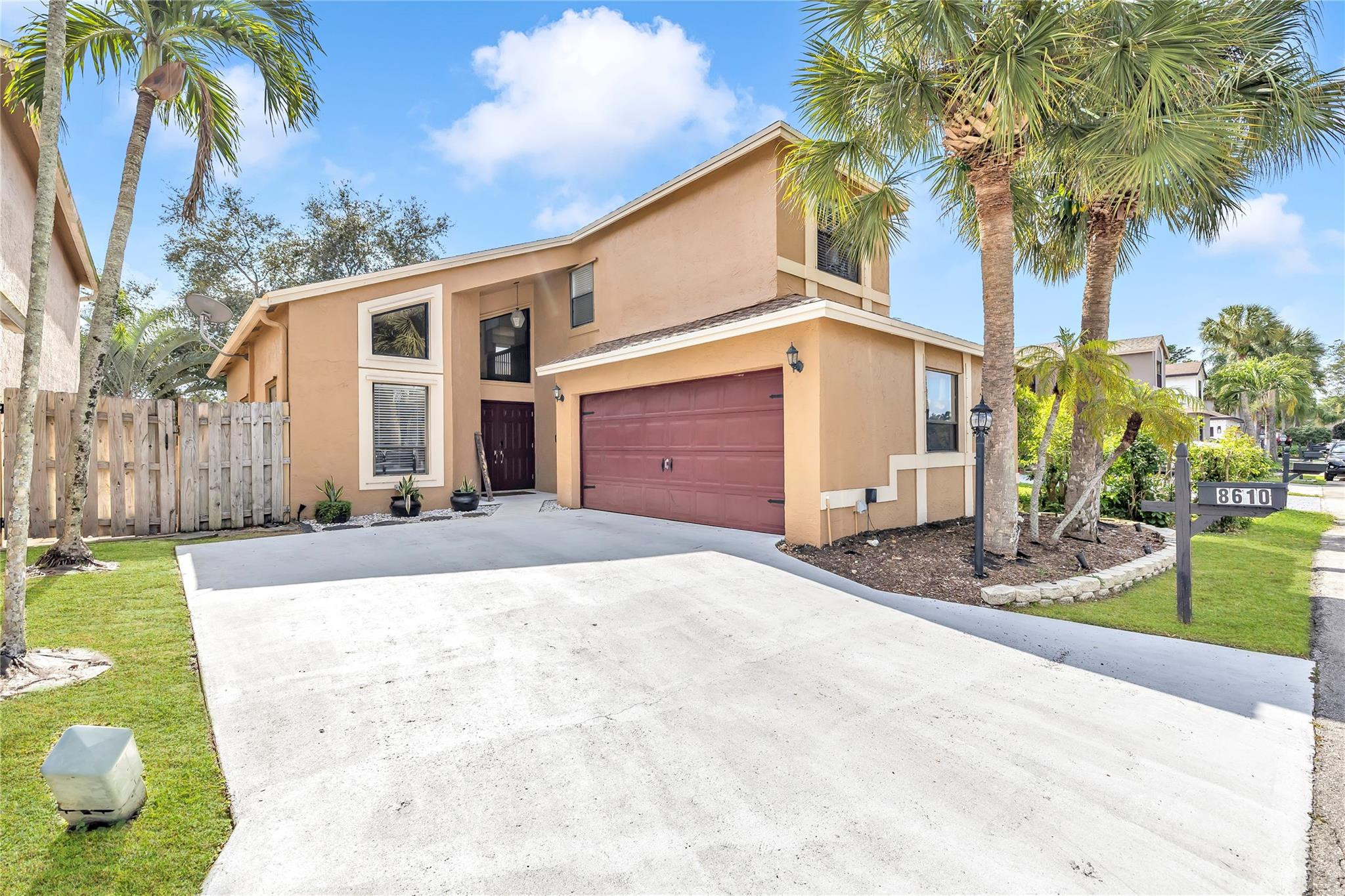 8610 Kimble Way Boca Raton, FL 33433 - Photo 2 of 26 Photo 2