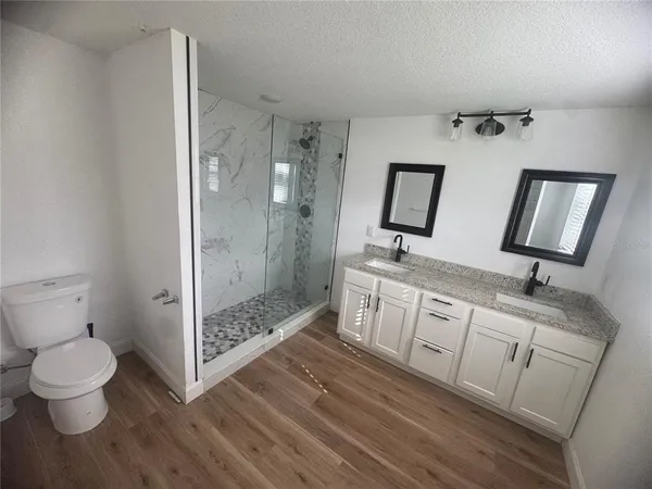 $1,995 | 905 North Center Street, Plant City, FL 33563