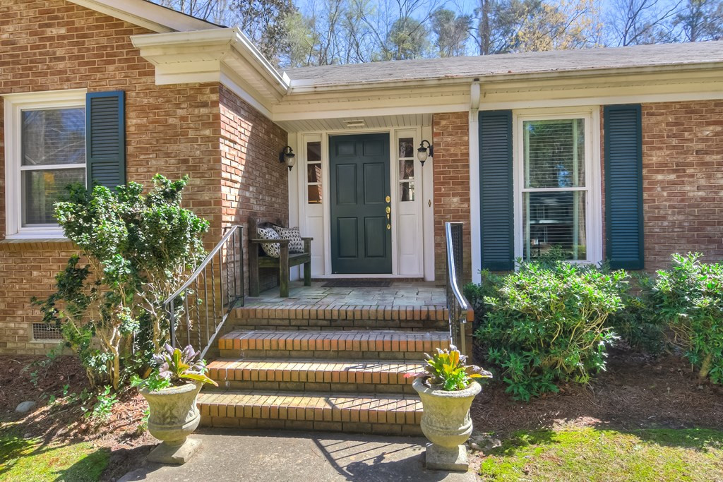 602 Norwich Road Augusta, GA 30909 - Photo 3 of 43 Front Porch