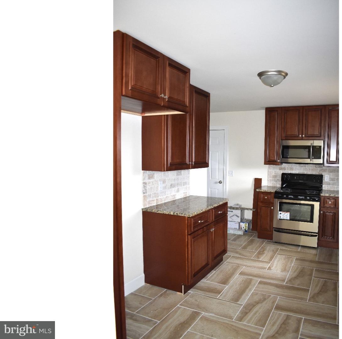 1332 Ridge Road Grantville, PA 17028 - Photo 3 of 19 Kitchen