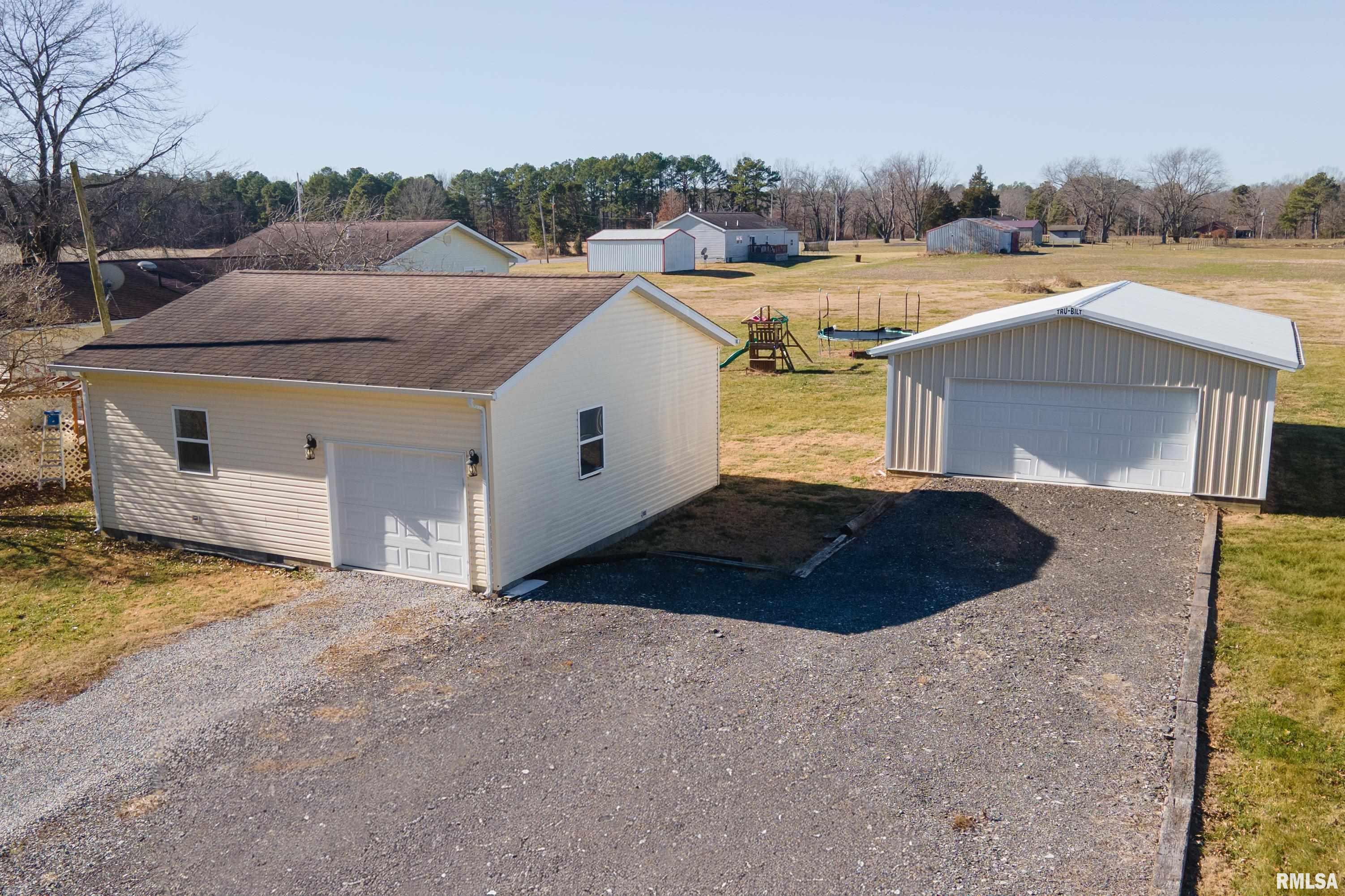 14961 Laminack Road Carterville, IL 62918 - Photo 4 of 47