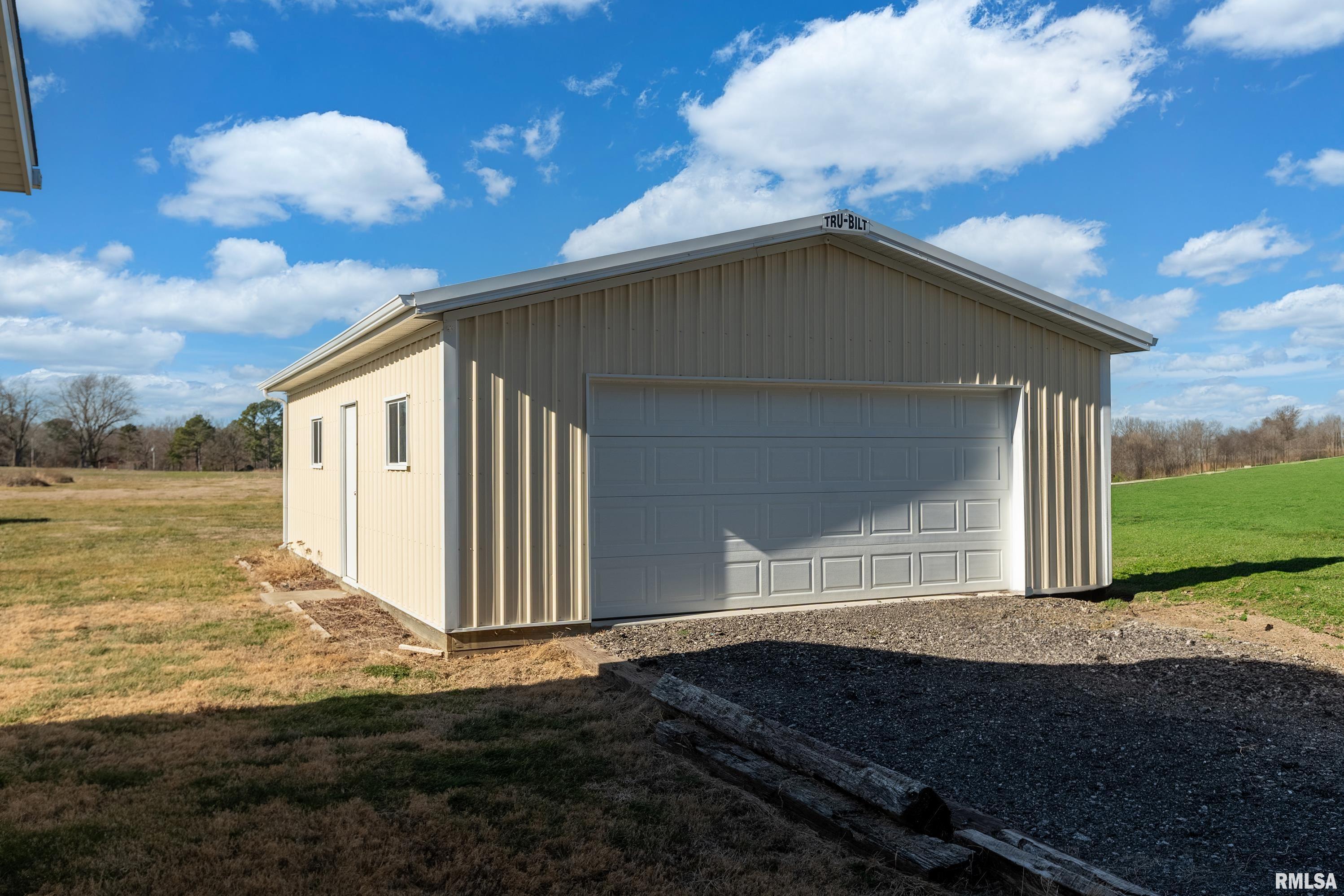 14961 Laminack Road Carterville, IL 62918 - Photo 9 of 47