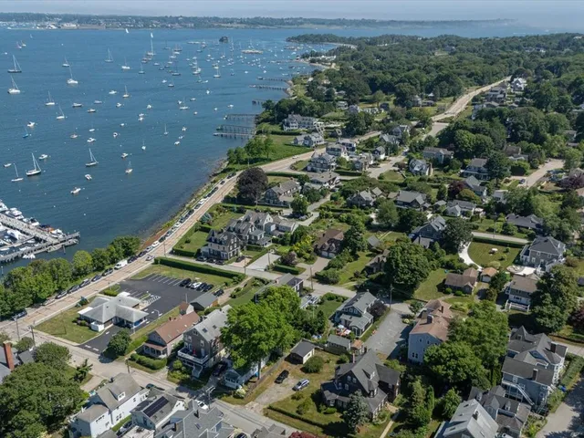 $4,150,000 | 20 Lincoln Street, Jamestown, RI 02835