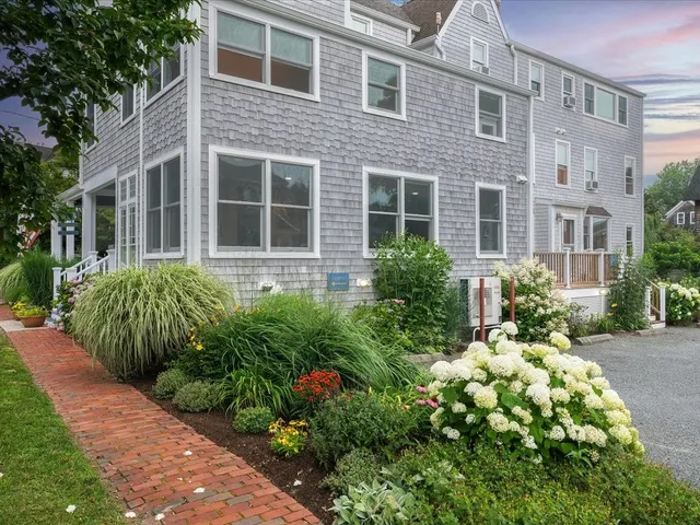 $4,150,000 | 20 Lincoln Street, Jamestown, RI 02835
