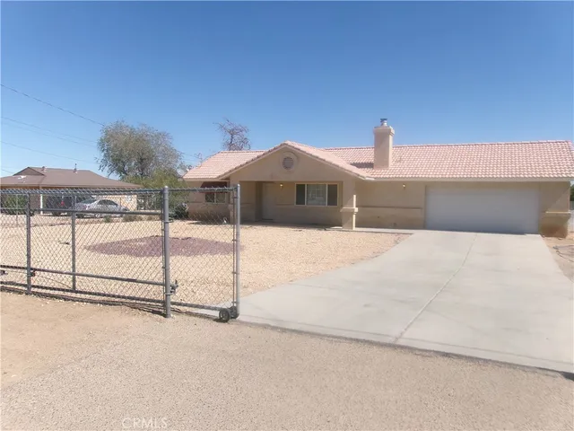 $2,400 | 11875 10th Avenue, Hesperia, CA 92345