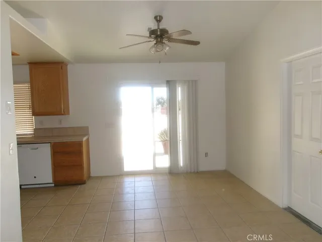 $2,400 | 11875 10th Avenue, Hesperia, CA 92345