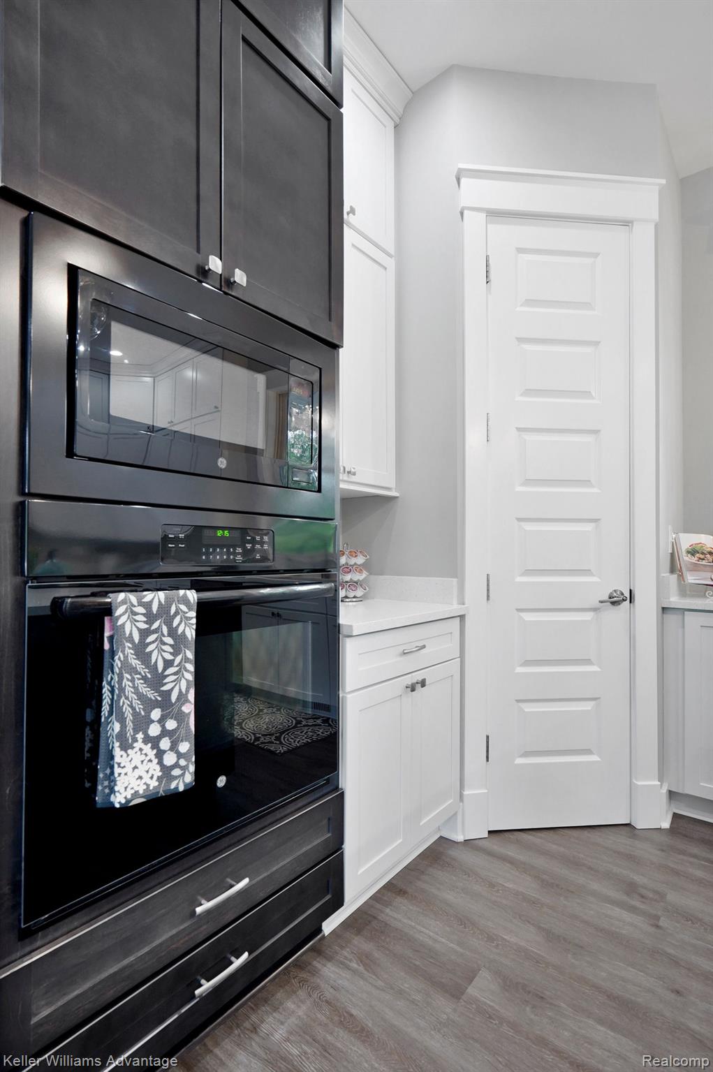 1013 East Marr Road Howell, MI 48855 - Photo 24 of 96 Gallery Image 24