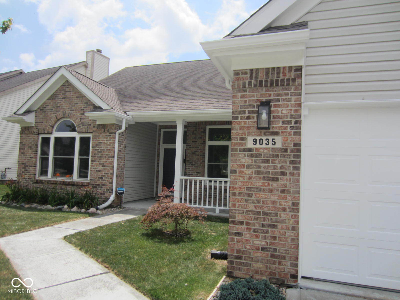 9035 Bailey Way Fishers, IN 46037 - Photo 2 of 20