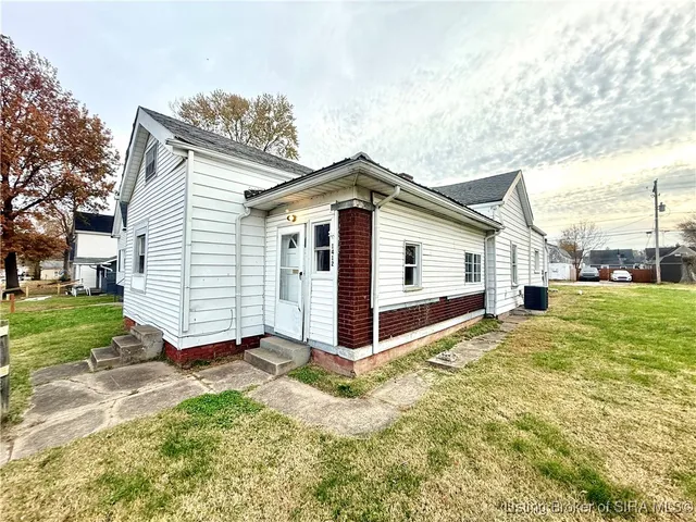 $180,000 | 1412-1408 Chartres Street, New Albany, IN 47150