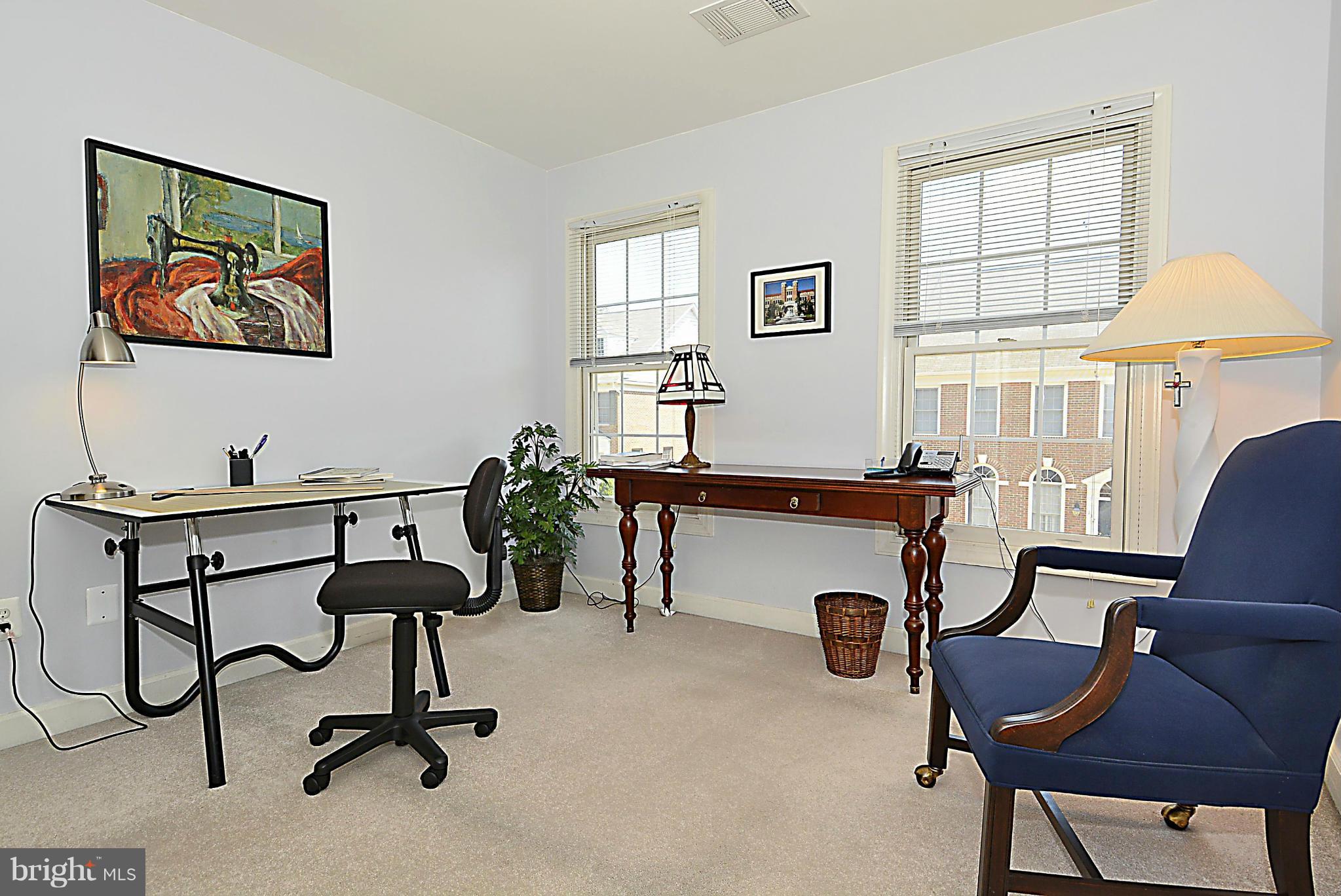 133 Roland Court Southwest, Unit 133 Vienna, VA 22180 - Photo 18 of 30 Bedroom