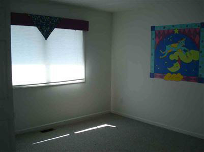 653 Peppermill Road Lapeer, MI 48446 - Photo 3 of 13 20231330-2.JPG