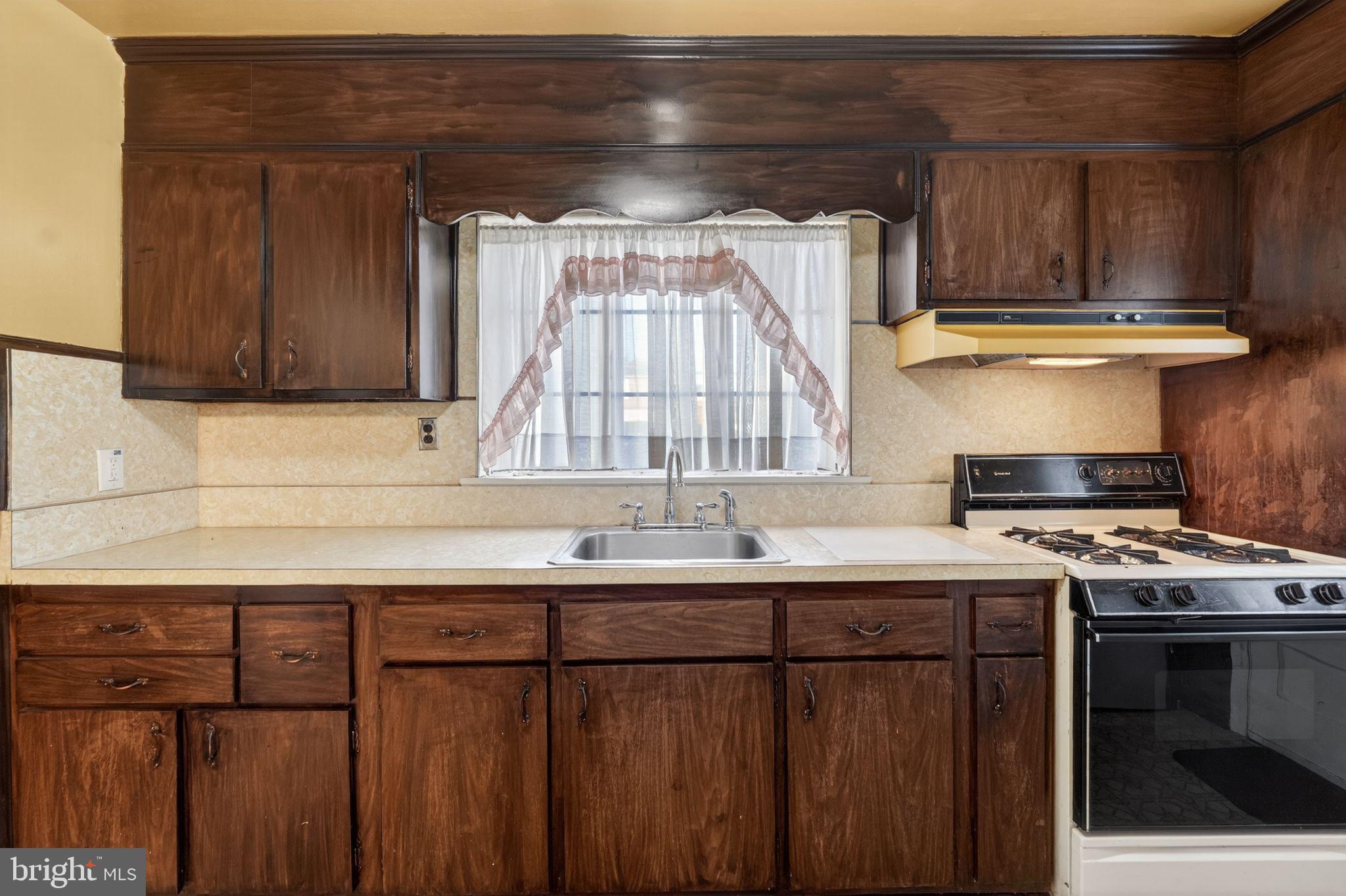 230 Windsor Avenue Upper Darby, PA 19082 - Photo 7 of 31 Gallery Image 7