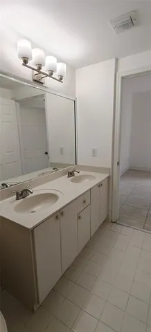 $2,525 | 7085 Nova Drive, Unit 224, Davie, FL 33317