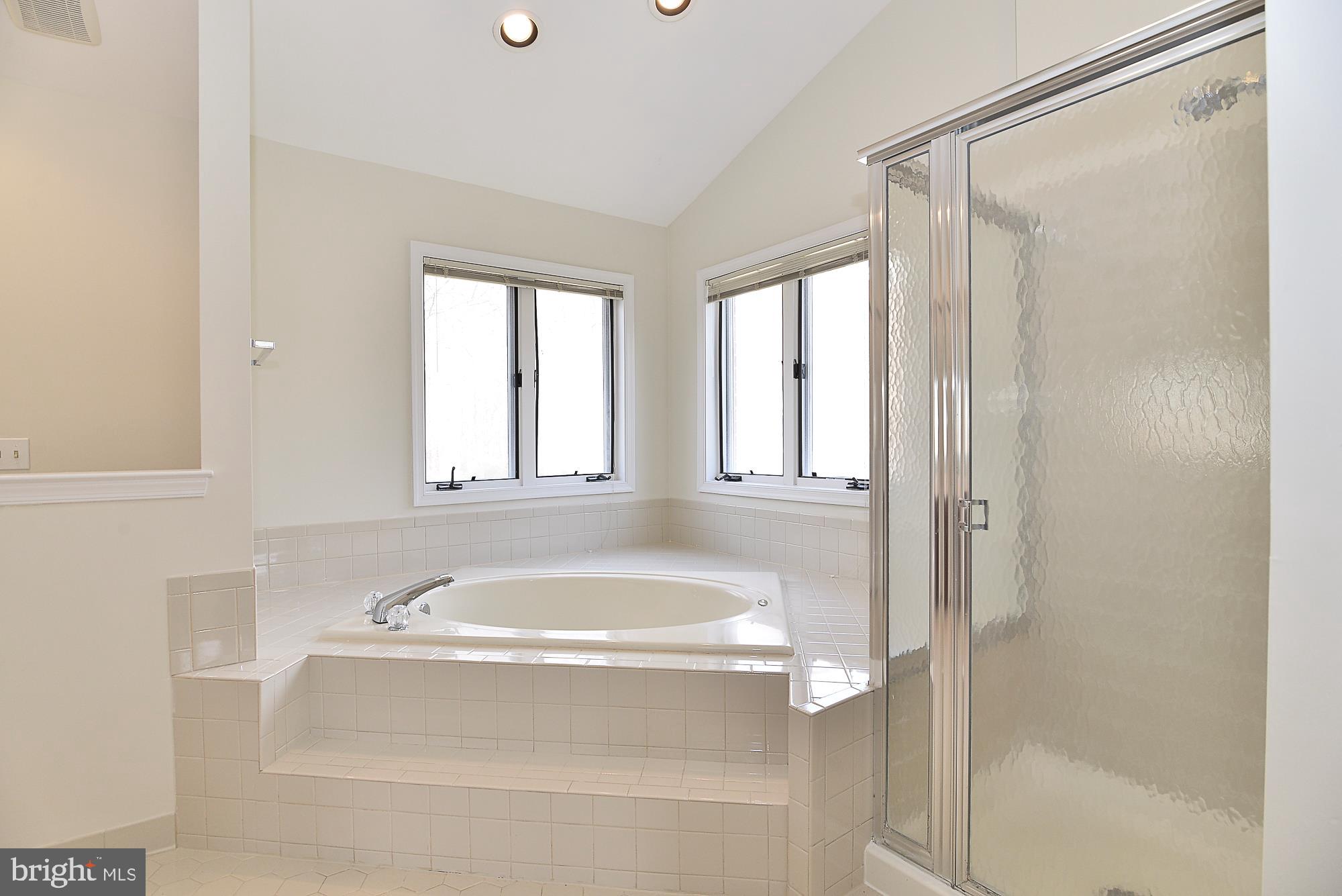 4412 Nuttall Road Fairfax, VA 22032 - Photo 20 of 32 Large soaking tub & walk-in shower
