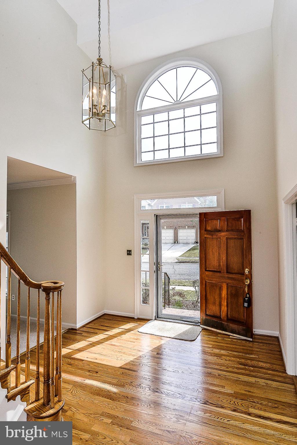 4412 Nuttall Road Fairfax, VA 22032 - Photo 3 of 32 Grand entry foyer with gleaming hardwood flooring