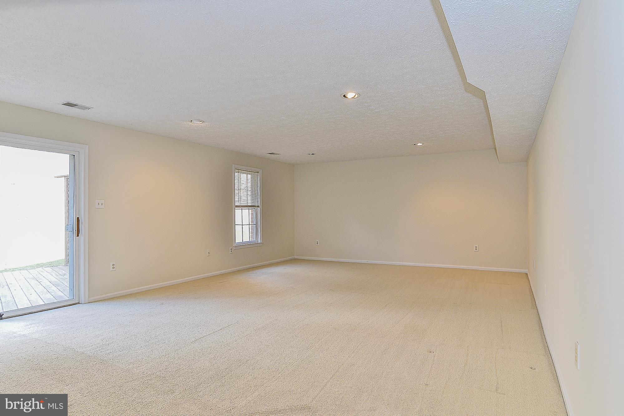4412 Nuttall Road Fairfax, VA 22032 - Photo 25 of 32 Huge recreation room