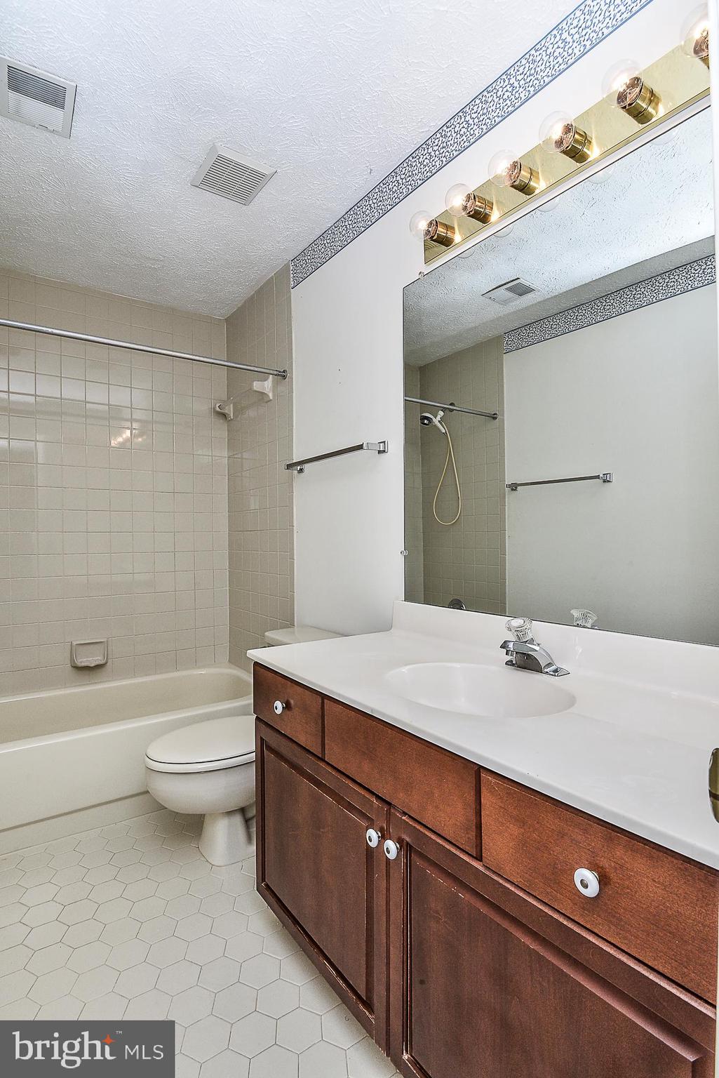 4412 Nuttall Road Fairfax, VA 22032 - Photo 27 of 32 Full bath in basement