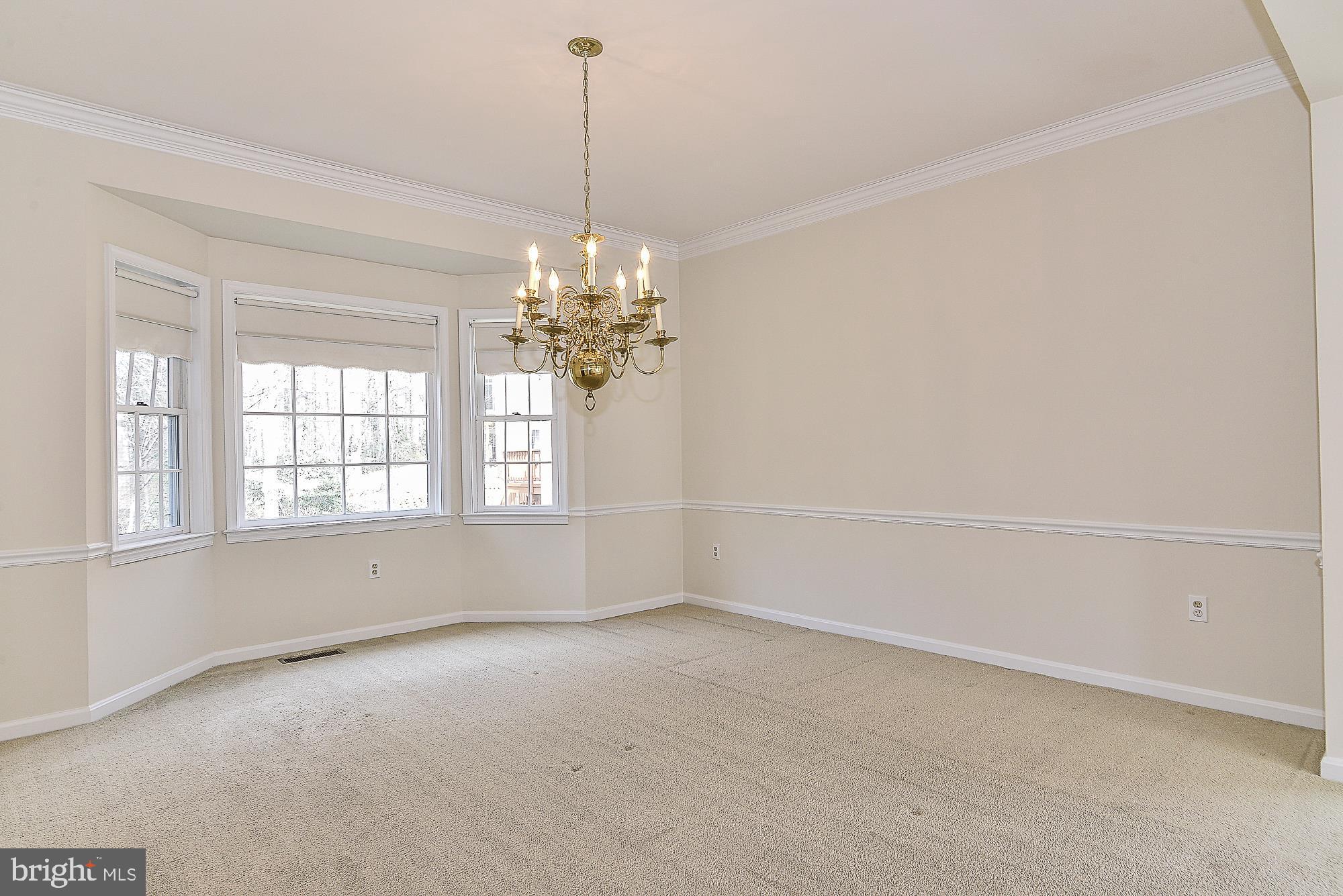 4412 Nuttall Road Fairfax, VA 22032 - Photo 7 of 32 Gorgeous crown molding & chair railing