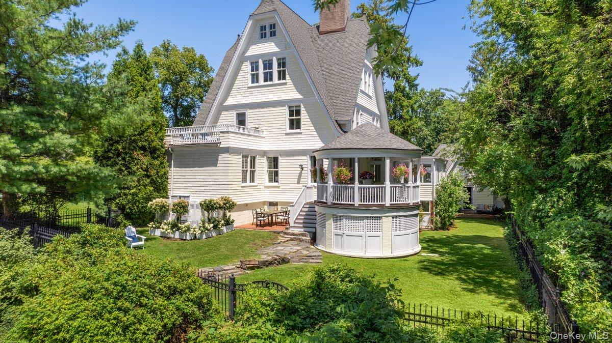 731 Forest Avenue Rye, NY 10580 - Photo 46 of 50 Gallery Image 46