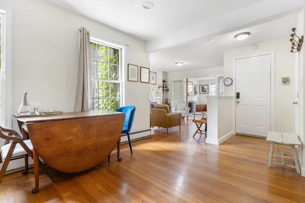 $4,500 | 61 West Cedar Street, Unit FURNISHED, Boston, MA 02114