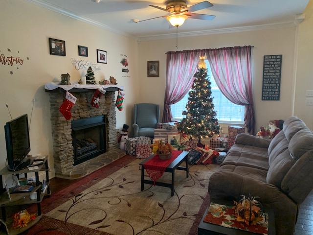 1595 Hendon Road Soddy Daisy, TN 37379 - Photo 3 of 20 Living Room