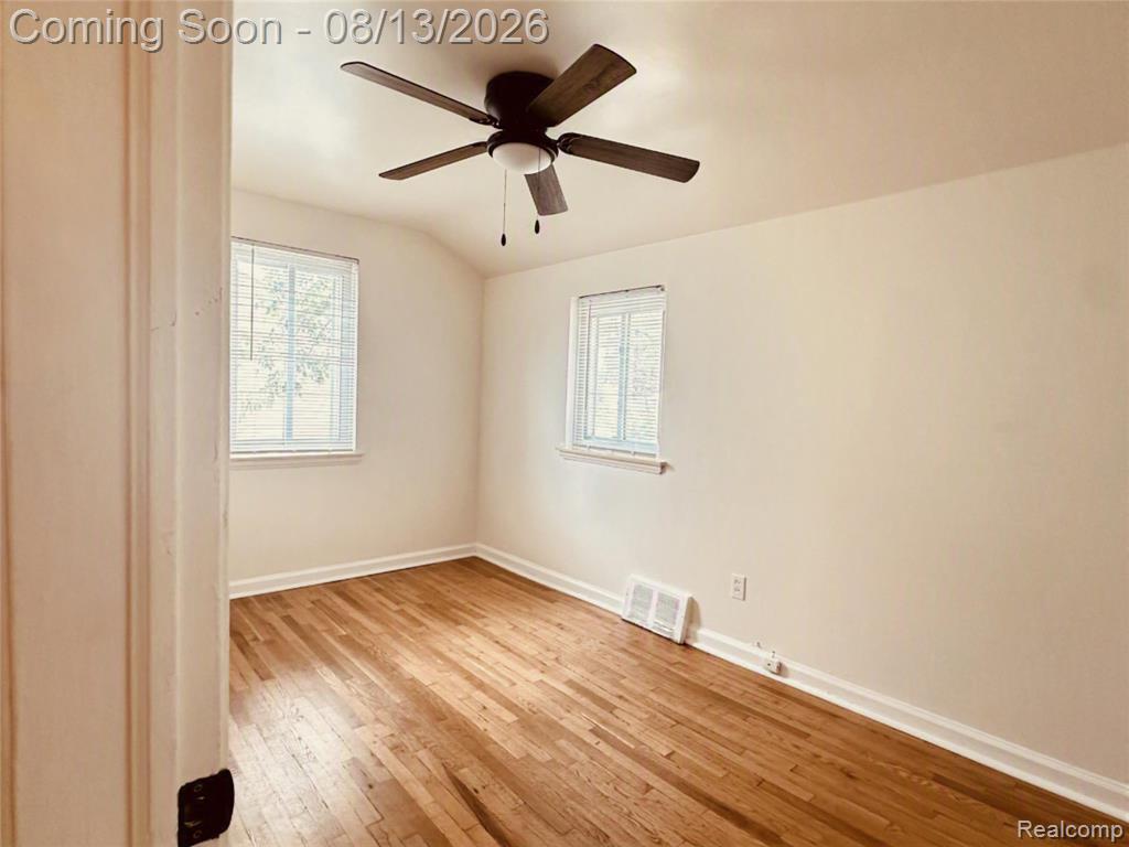 8659 Harding Street Center Line, MI 48015 - Photo 14 of 17 Gallery Image 14