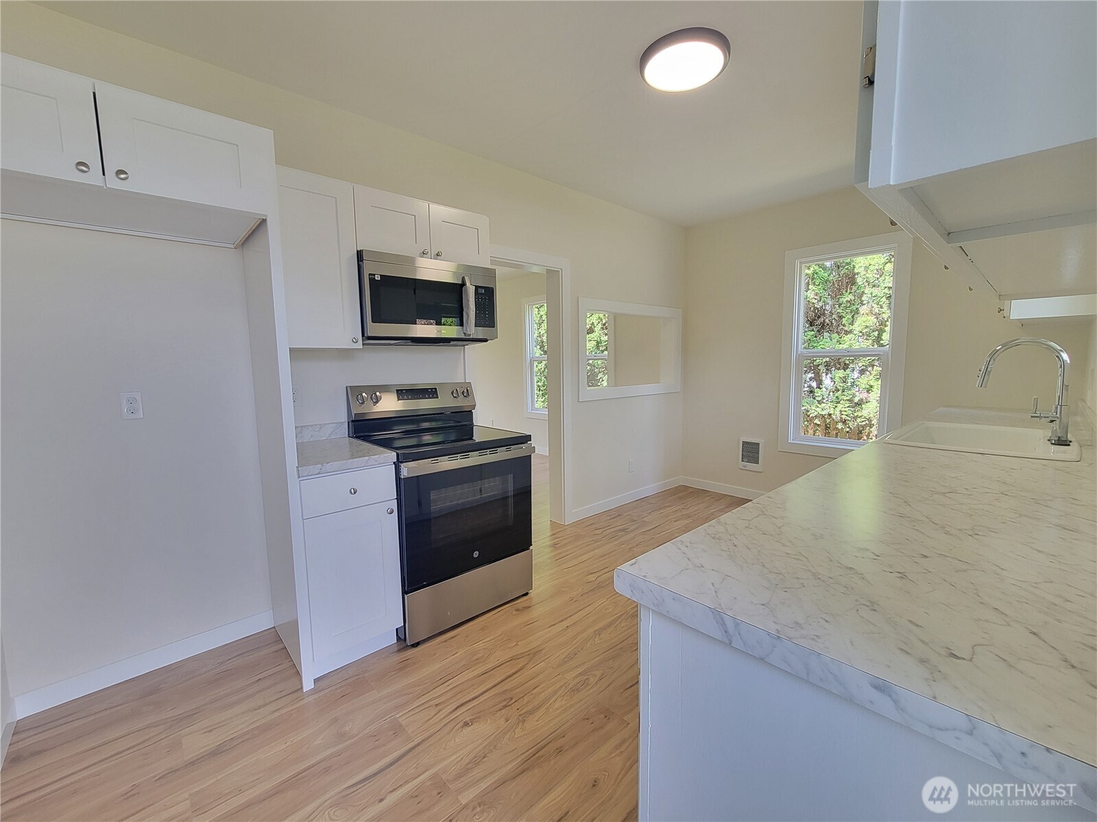 606 Market Street Satsop, WA 98541 - Photo 9 of 23