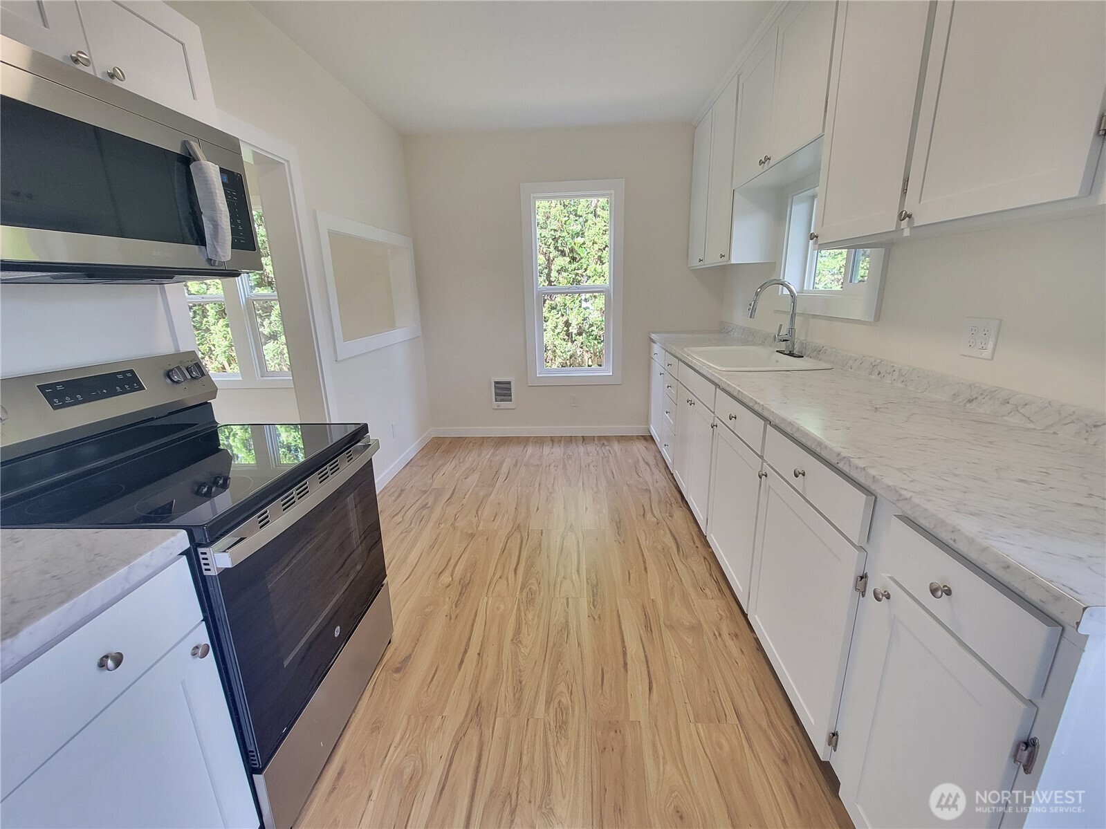 606 Market Street Satsop, WA 98541 - Photo 10 of 23