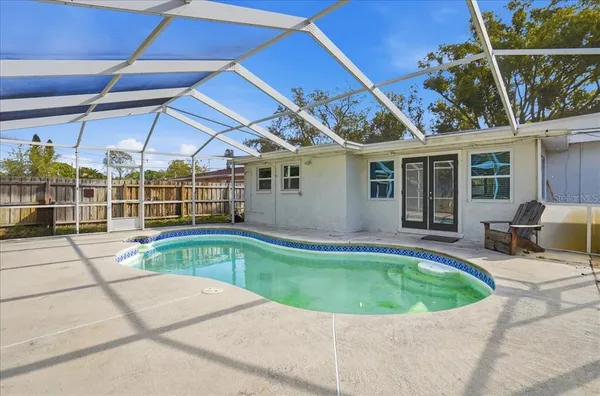 $3,600 | 5897 5th Street South, St. Petersburg, FL 33705